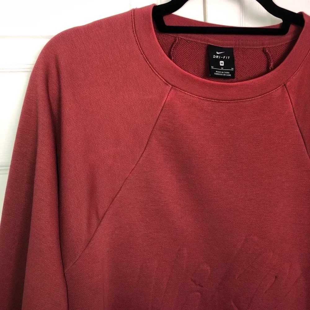 Maroon Nike Embossed Crop Sweatshirt Size M